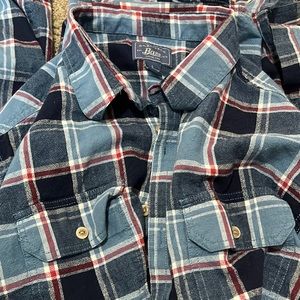 Size large, Bass long sleeve button down shirt
